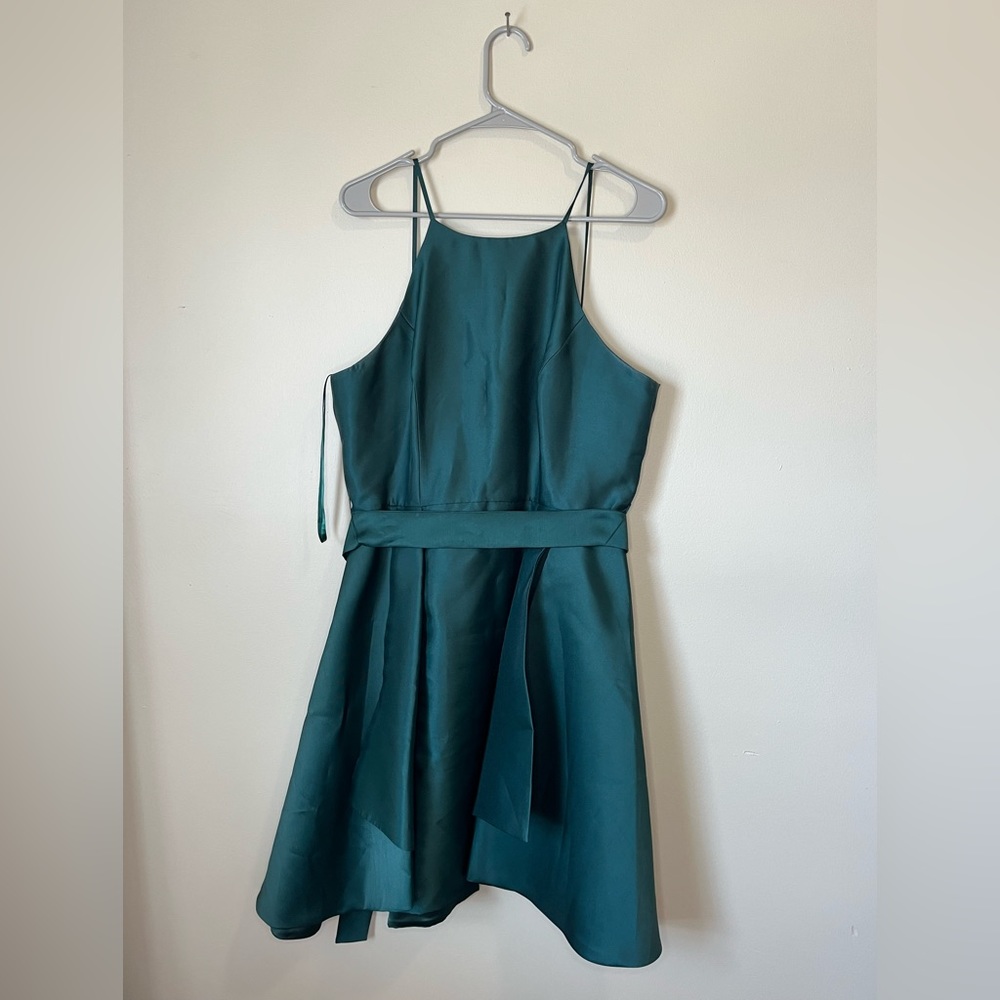Green Gianni Bini hoco dress